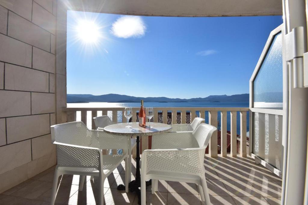 Holiday Home Komarna Exterior foto